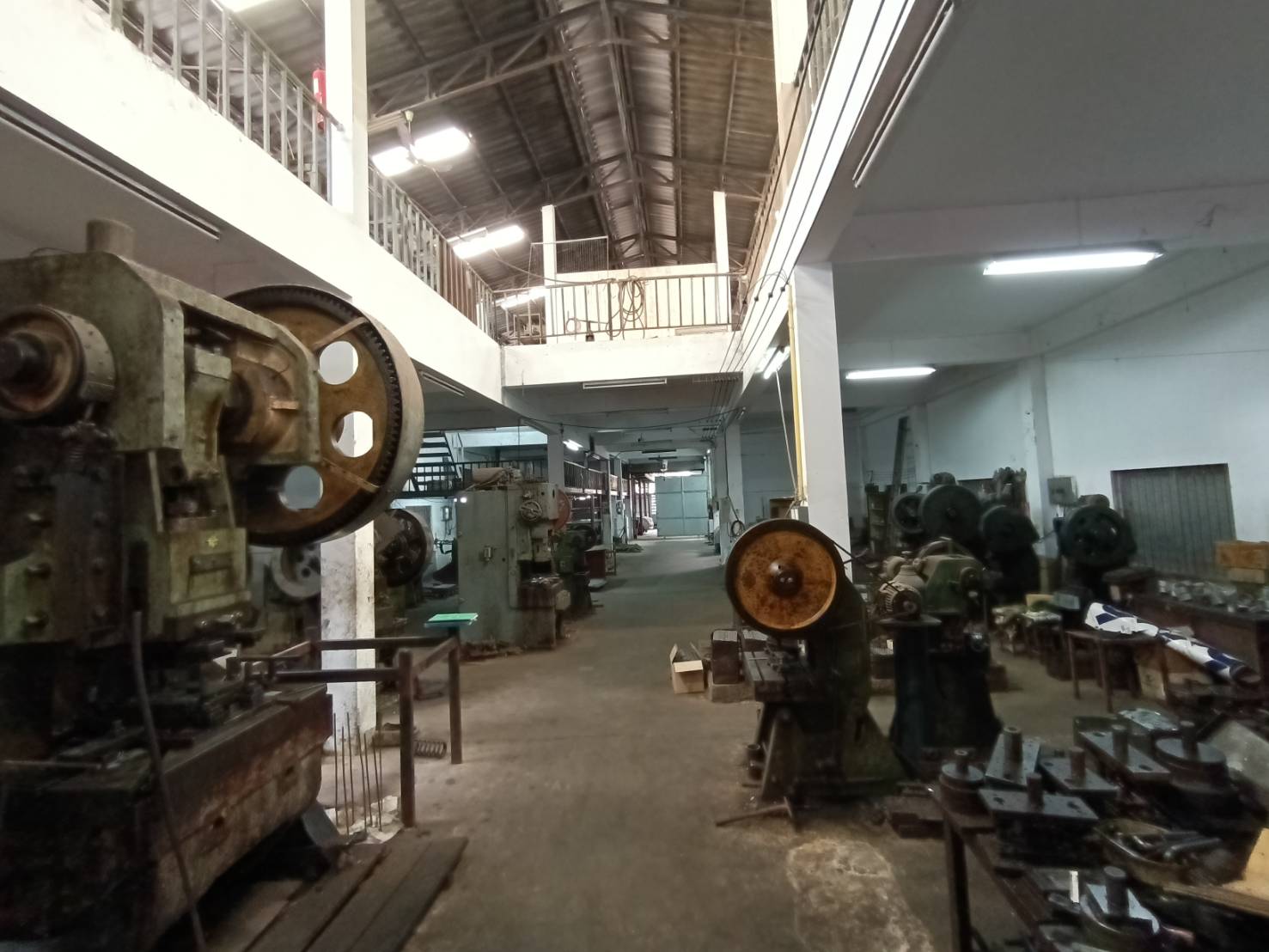 ขายโรงงาน พร้อมที่ดิน ถนนประชาอุทิศ33 สุขสวัสดิ์ 200 ตารางวา