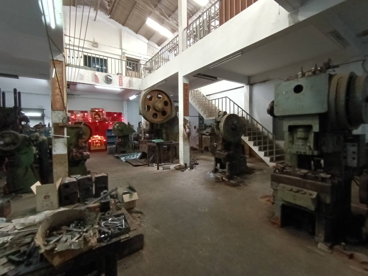 ขายโรงงาน พร้อมที่ดิน ถนนประชาอุทิศ33 สุขสวัสดิ์ 200 ตารางวา