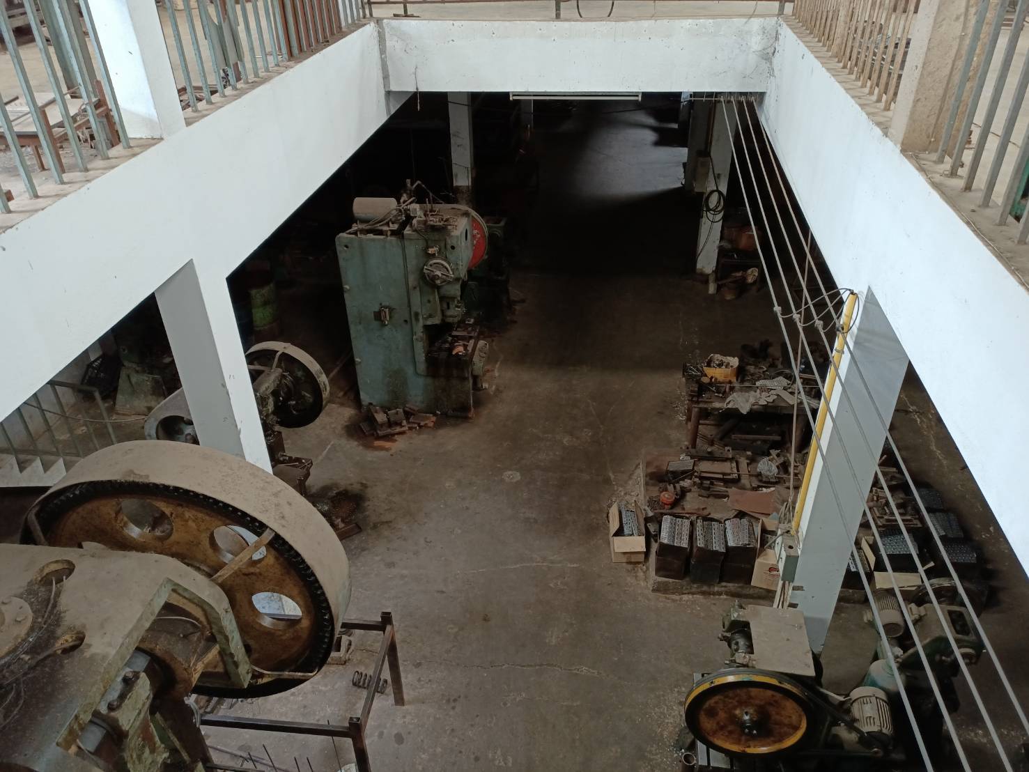 ขายโรงงาน พร้อมที่ดิน ถนนประชาอุทิศ33 สุขสวัสดิ์ 200 ตารางวา