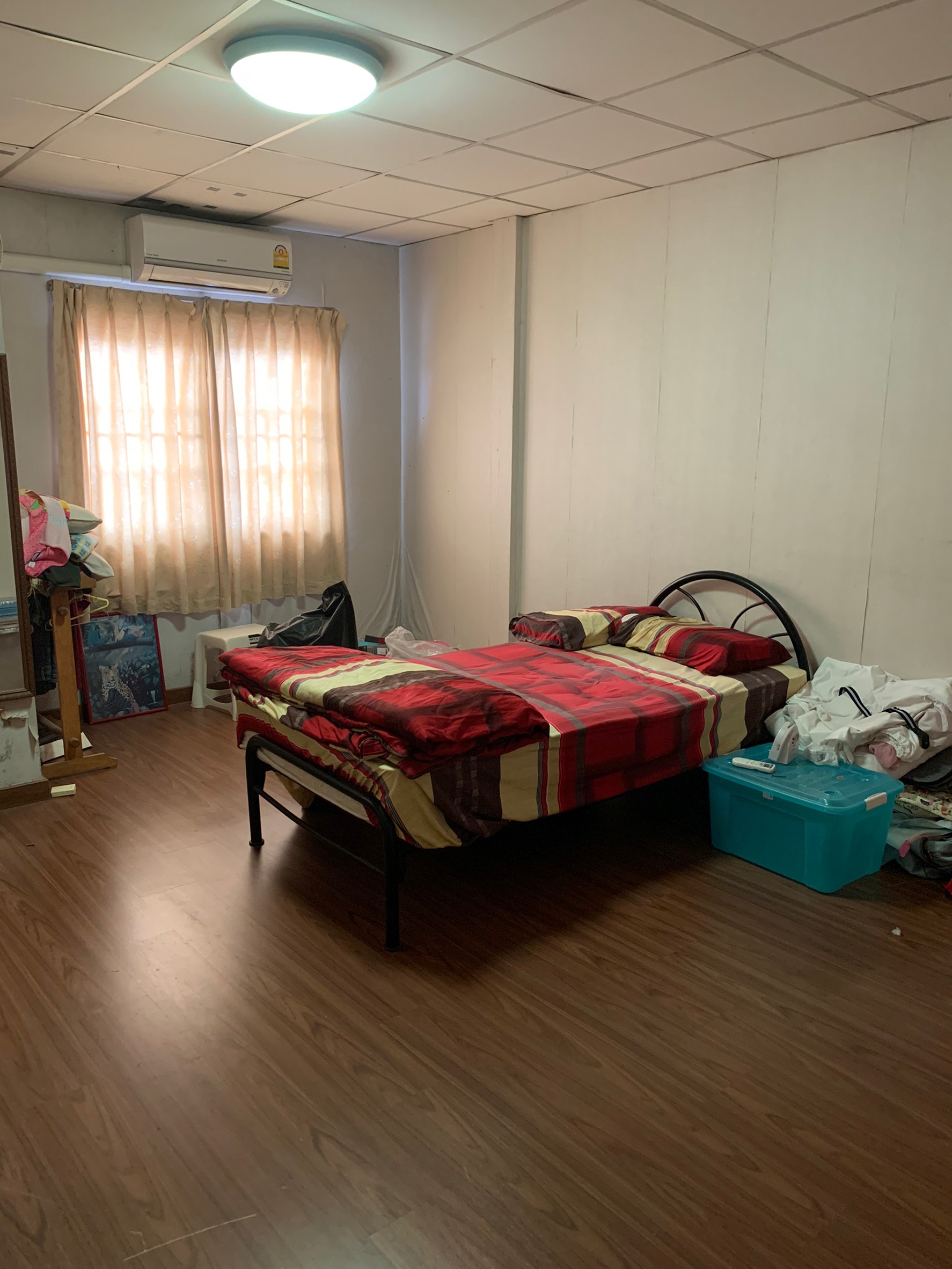 ขายบ้านทาวน์เฮ้าส์ หมู่บ้านธนากร2 ใกล้รถไฟฟ้า ใกล้ทางด่วน 29 ตร.ว 