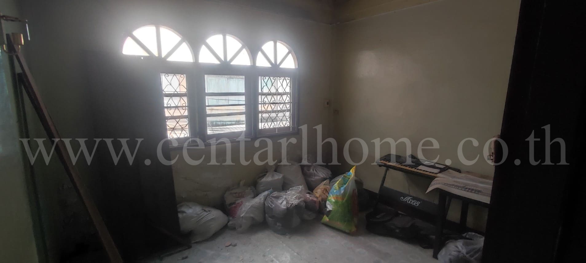 อาคารพาณิชย์ 2 คูหา ซอย สมเด็จพระเจ้าตากสิน 28