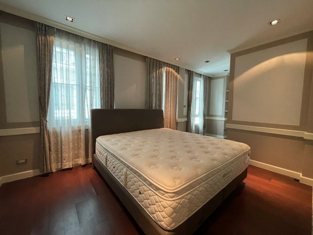 ขายด่วน หมู่บ้านกลางกรุง-ทองหล่อ ทาวโฮม 4 ชั้น ราคาดีที่สุดในโครงการ 