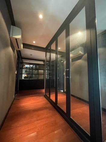 ขายด่วน หมู่บ้านกลางกรุง-ทองหล่อ ทาวโฮม 4 ชั้น ราคาดีที่สุดในโครงการ 