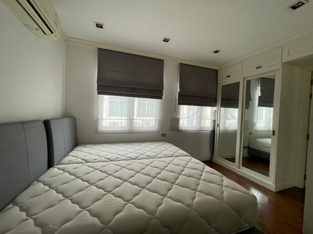 ขายด่วน หมู่บ้านกลางกรุง-ทองหล่อ ทาวโฮม 4 ชั้น ราคาดีที่สุดในโครงการ 