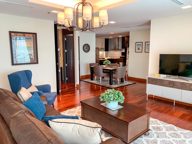 ขายคอนโดอนัญญา วิวทะเล ติดหาด ราคาดีมาก Ananya Beachfront Condominium Nakluea