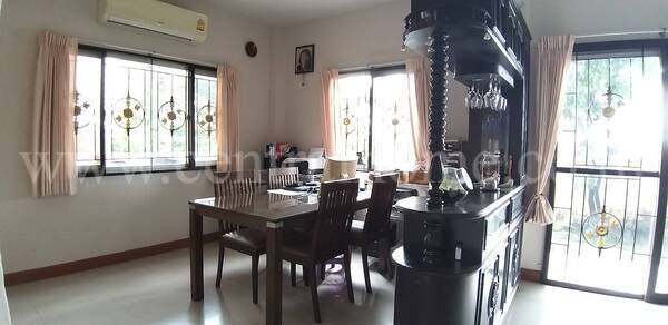 หมู่บ้านเพทาย เพลส พหลโยธิน-ลำลูกกา หลังริม