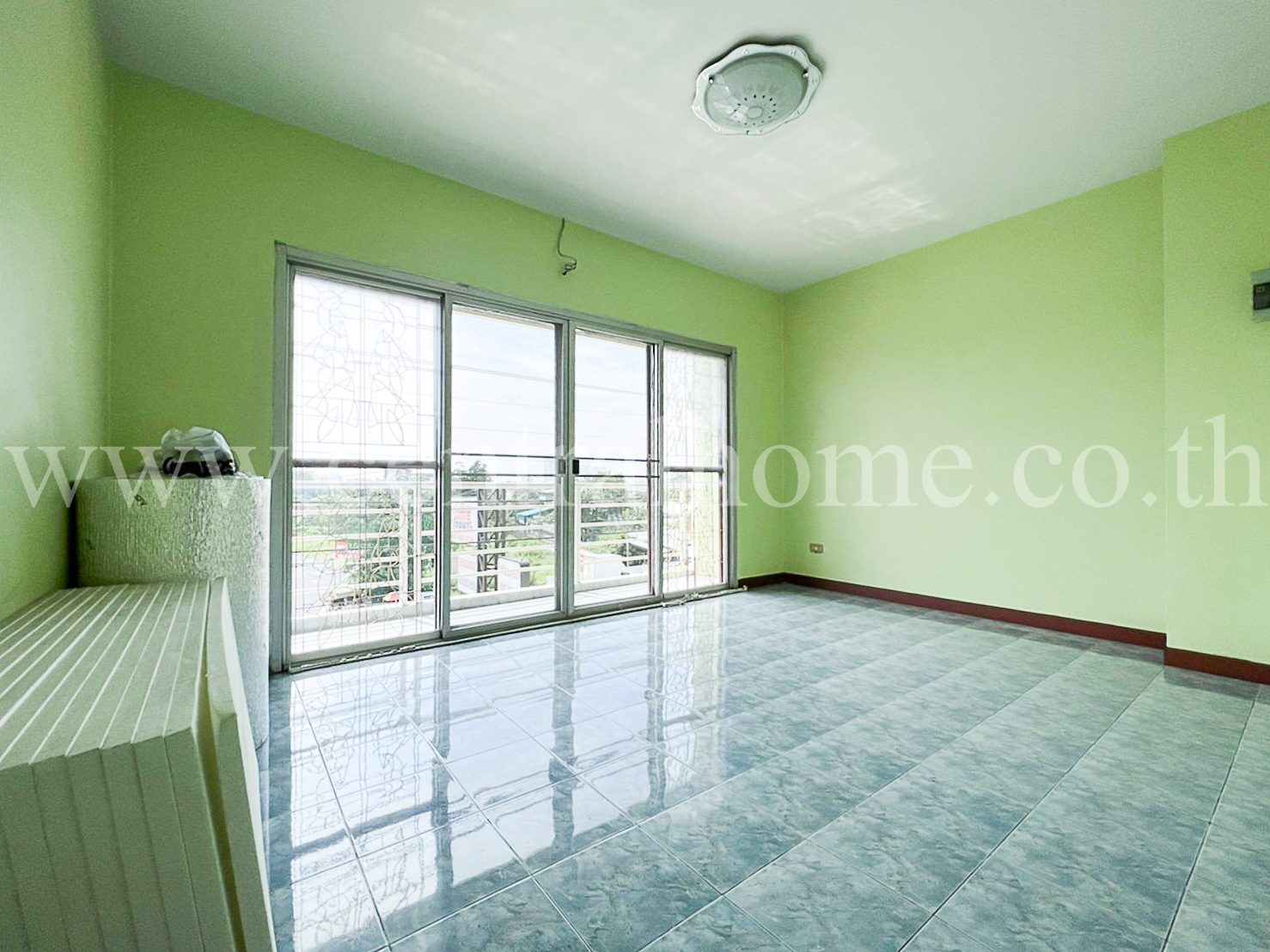 อาคารพาณิชย์ เลี่ยงเมืองนนทบุรี ติดถนน