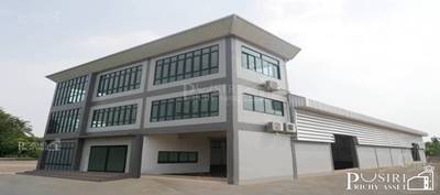ขายโรงงาน สไตล์โมเดิร์น 1 ไร่ เงียบสงบอยู่หลังสุดท้าย บรรยากาศดี ด้านข้างติดคลองพร้อมเขื่อนและรั้วคอนกรีต เดินทางสะดวกใกล้ทั้ง ถ.เศรษฐกิจ และ สายใยรัก - KK3241S