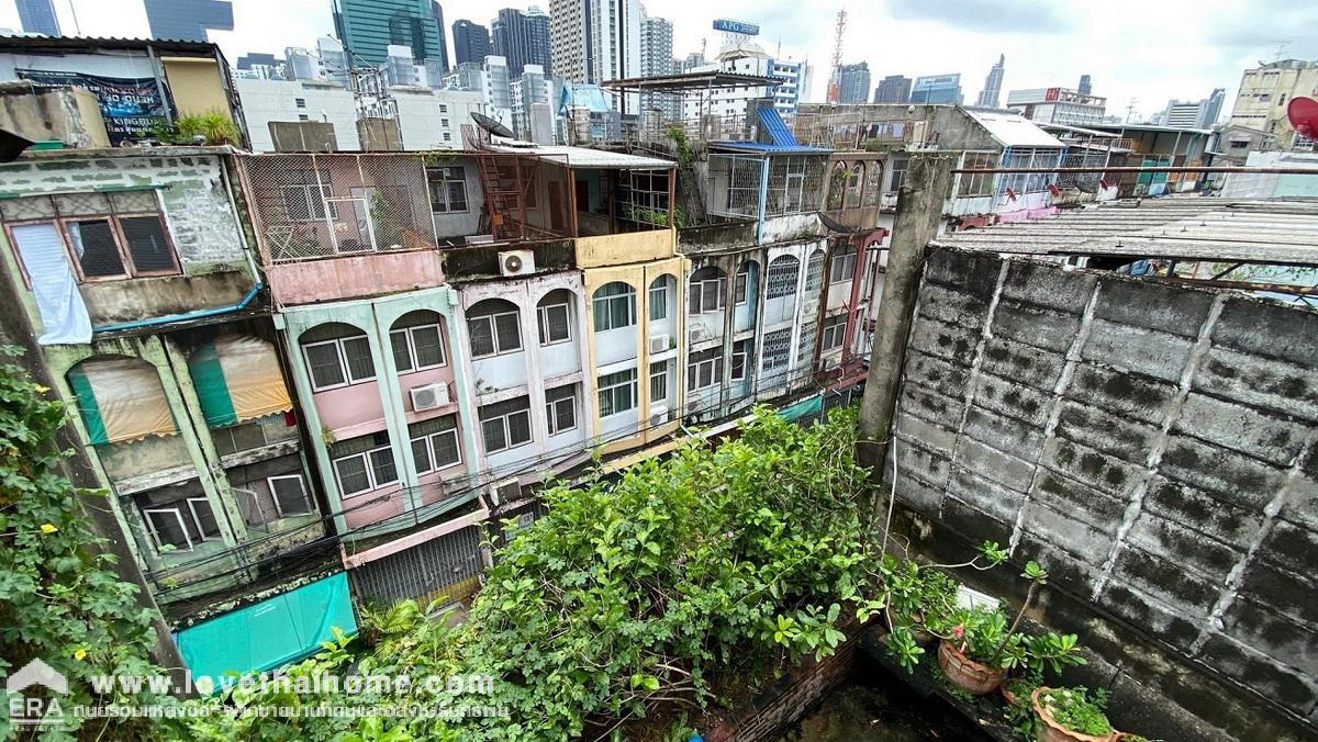 ขายตึกแถว ย่านอโศก ดินแดง ใกล้สี่แยกพระราม 9 พื้นที่ 13 ตรว. รับประกันเลยว่าขายถูกสุดในย่านนี้แล้ว