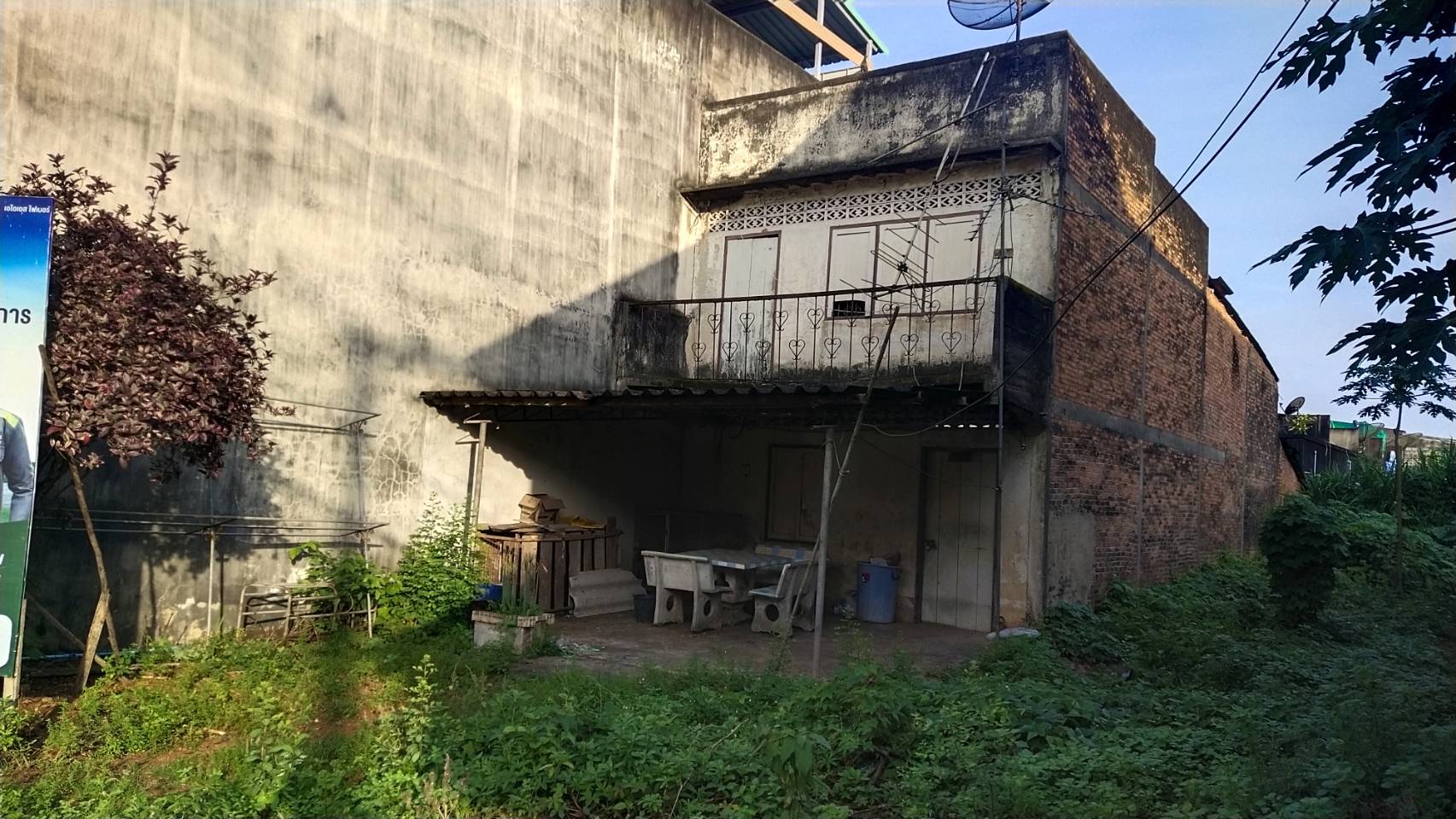 ขายด่วนมาก บ้านเดี่ยวขายขาดทุน ติดถนน ทำเลดี อำเภอย่านตาขาว จังหวัดตรัง