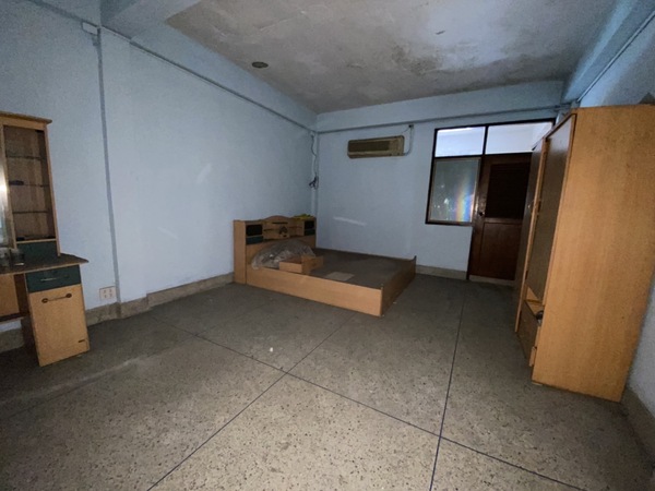 อาคารพาณิชย์ ติดถนน กาญจนาภิเษก