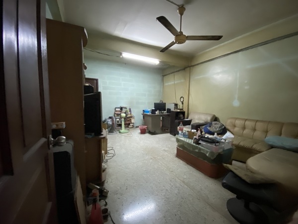 อาคารพาณิชย์ ติดถนน กาญจนาภิเษก