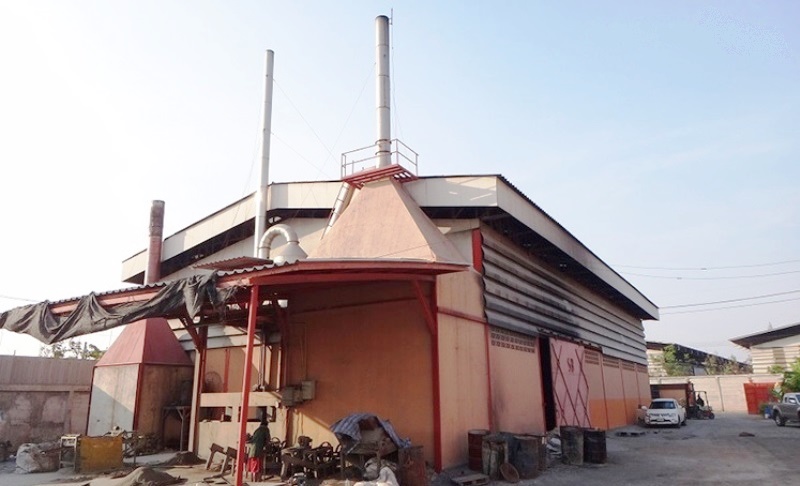 โรงหลอม 2 ไร่ พร้อมใช้ มีใบ รง.4 บ้าน พื้นที่เหลือให้ขยายได้ หมดกังวลเรื่องร้องเรียน เดินทางง่ายมากๆ ถ.เอกชัย 