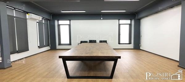 สำนักงานสวย เท่ ดูดี มีสไตล์ 3 ชั้น เนื้อที่ 3 ไร่ ใกล้เส้นกัลปพฤกษ์ตัดใหม่ พร้อมโกดัง  บ้านพัก  ที่จอดรถ 