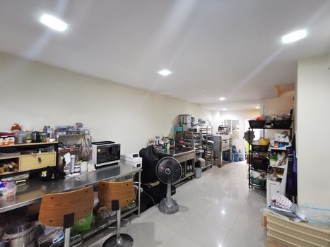 ขาย ทาวน์โฮม 3 ชั้น หมู่บ้าน เดอะ แพลนท์ ซิตี้ นวมินทร์ ซอยนวมินทร์ 86 หมู่บ้านติดถนนใหญ่ ต่อเติมด้านหน้า สามารถทำออฟฟิศหรือเปิดร้านกาแฟได้เลยย เเดินทางสะดวก  ใกล้ทางด่วน/ใกล้ห้าง/และแหล่งชุมชน