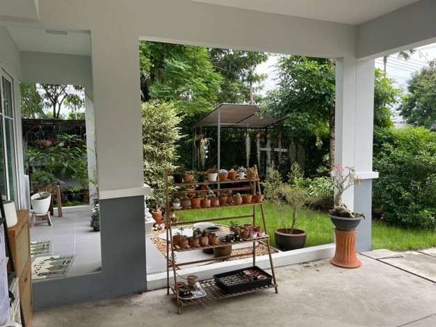 ขายบ้านเดี่ยว สีวลี ศรีนครินทร์ - ร่มเกล้า โครงการใหม่ จาก Land & Housesหลังมุม บ้านสวยพร้อมอยู่ กรุงเทพฯ