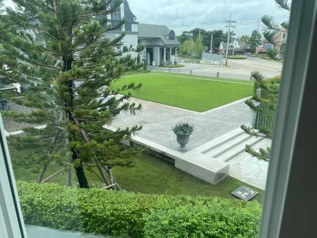 ขายบ้านเดี่ยว สีวลี ศรีนครินทร์ - ร่มเกล้า โครงการใหม่ จาก Land & Housesหลังมุม บ้านสวยพร้อมอยู่ กรุงเทพฯ