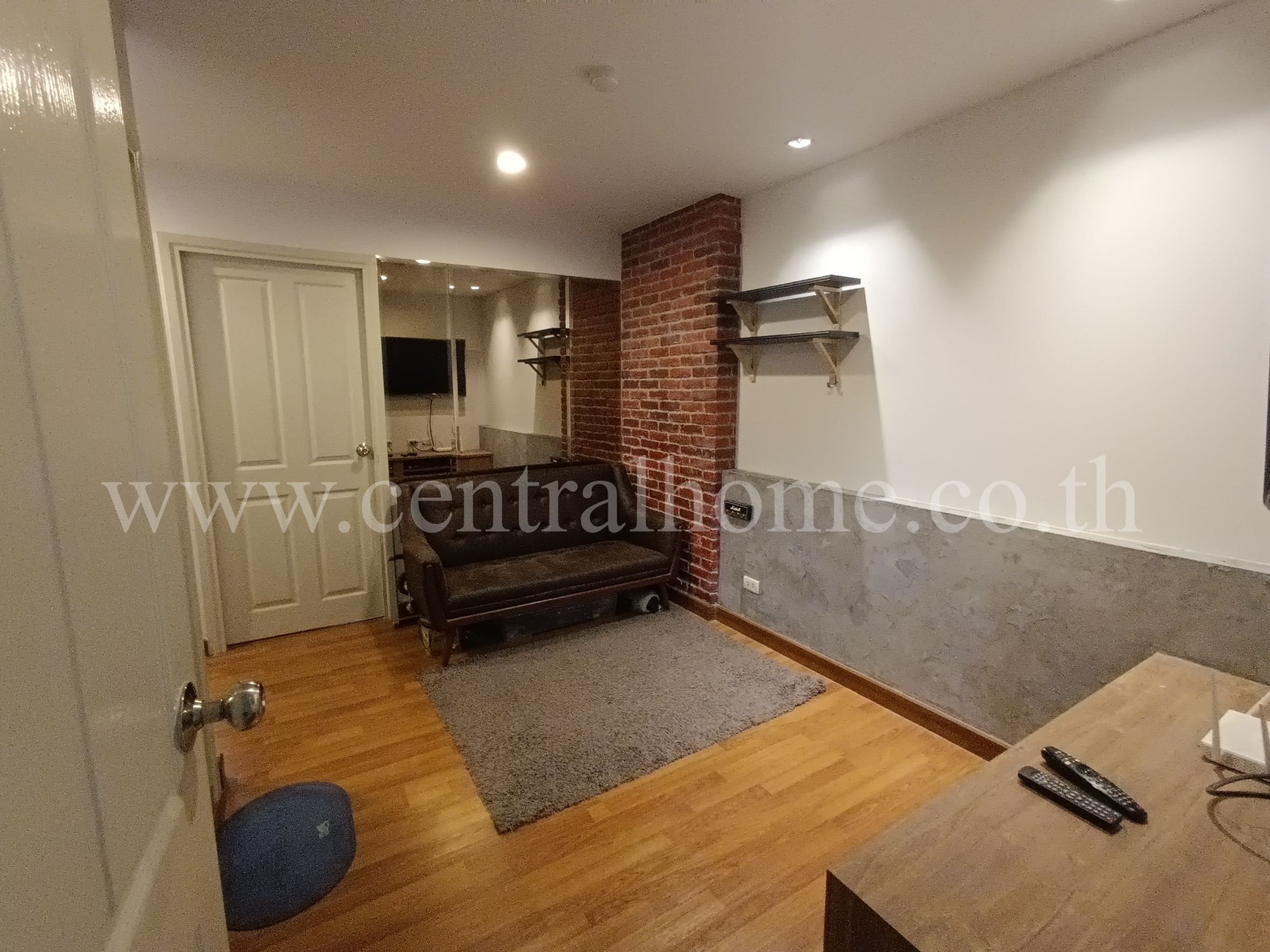 You 3 Condo @ Yak Kaset ( ยู ทรี คอนโด @ แยกเกษตร )