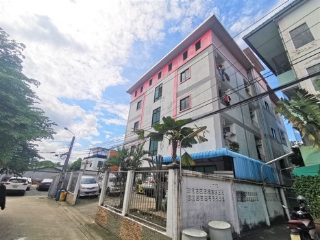 ขาย อพาร์ทเม้นท์ 3 ชั้น ซอยโชคชัย 4 ซอย 54 แยก 23 ( มีผู้เช่าเต็มทุกห้อง ) พื้นที่ 101 ตรว. มีที่จอดรถใต้ตึก ทำเลดี แหล่งธุรกิจการค้า 