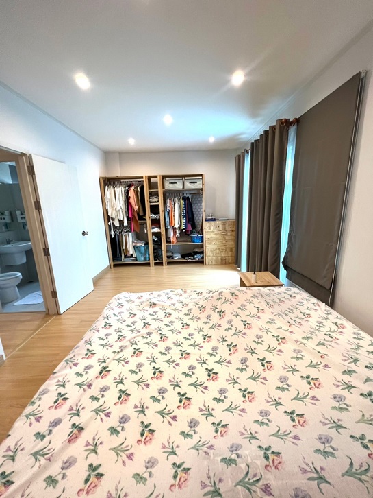 ขายบ้านสวย สไตล์มินิมอล พร้อมเฟอร์ ต่อเติมหน้าบ้านแล้ว ของแถม 13 รายการ