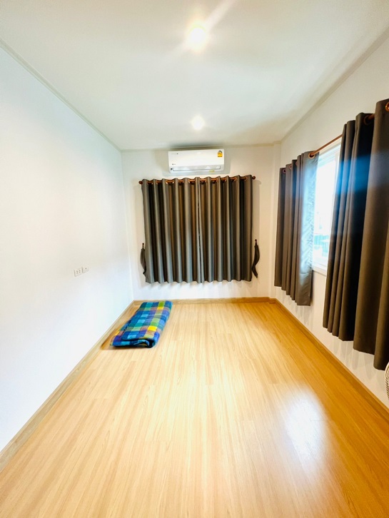 ขายบ้านสวย สไตล์มินิมอล พร้อมเฟอร์ ต่อเติมหน้าบ้านแล้ว ของแถม 13 รายการ