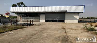 ที่ดิน 3 ไร่ มาพร้อมโกดัง ต่อเติมได้อีกแถมประหยัดเวลาในการถมดิน พื้นที่แวดล้อมบรรยากาศดี ให้ความรู้สึก ปลอดภัย เป็นส่วนตัว และเดินทางง่าย - ขายโกดังฉะเชิงเทรา - KK2495S