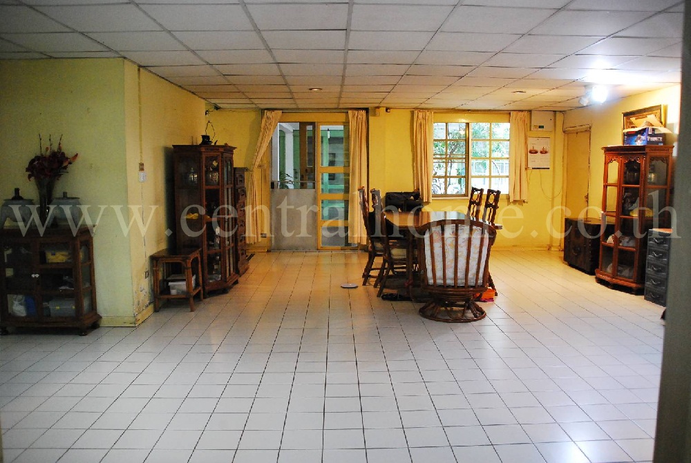 บ้านเดี่ยว 3 หลัง 324 ตร.วา หมู่บ้าน เดชา 2 ซอย รามคำแหง 78