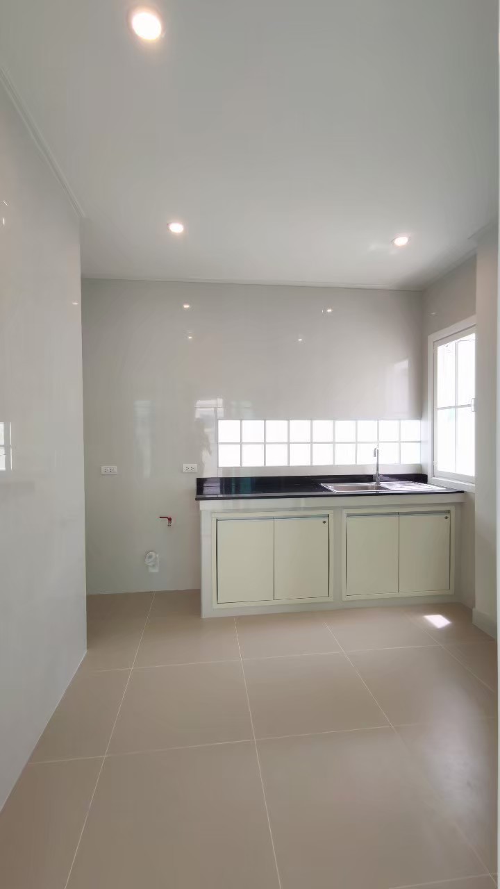 ให้เช่า บ้านแฝดสวย พร้อมอยู่