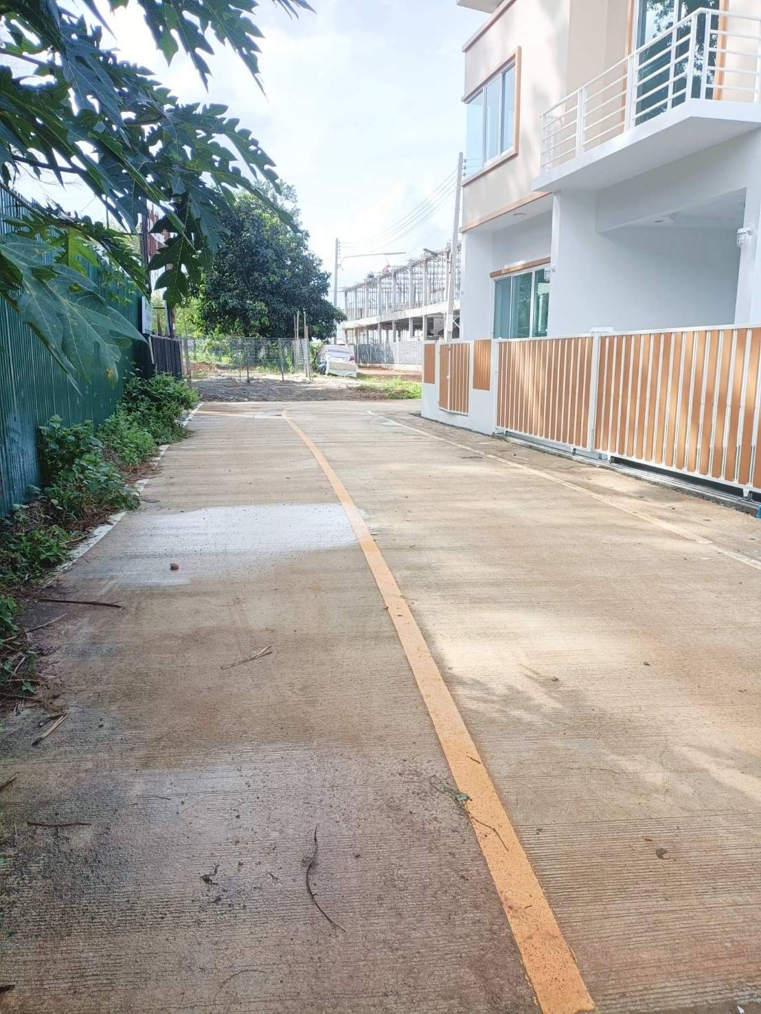 ขายที่ดินพร้อมสร้างบ้านมินิมอล ใกล้ห้างดัง ราคาถูก อำเภอถลาง จังหวัดภูเก็ต