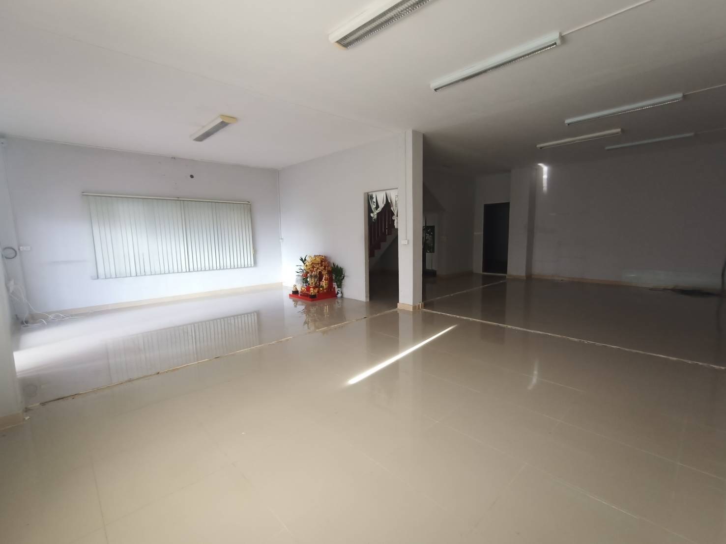 ขาย / ให้เช่า โรงงาน โกดัง พร้อมออฟฟิศ 2 ชั้น ซอยคุ้มเจริญสุข บางน้ำจืด สมุทรสาคร