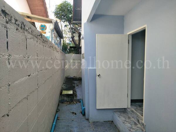 หมู่บ้านศิริสุข ช่างอากาศอุทิศ 24 ดอนเมือง