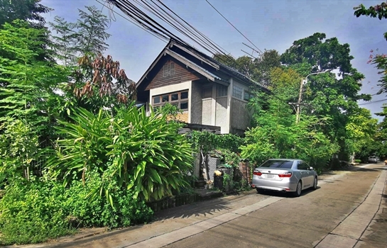 ขายบ้านเดี่ยว 2 ชั้น นนทบุรี หมู่บ้านพรหมนิเวศน์ ซอยสามัคคี 36 หลังมุม พื้นที่ 90 ตร.ว   