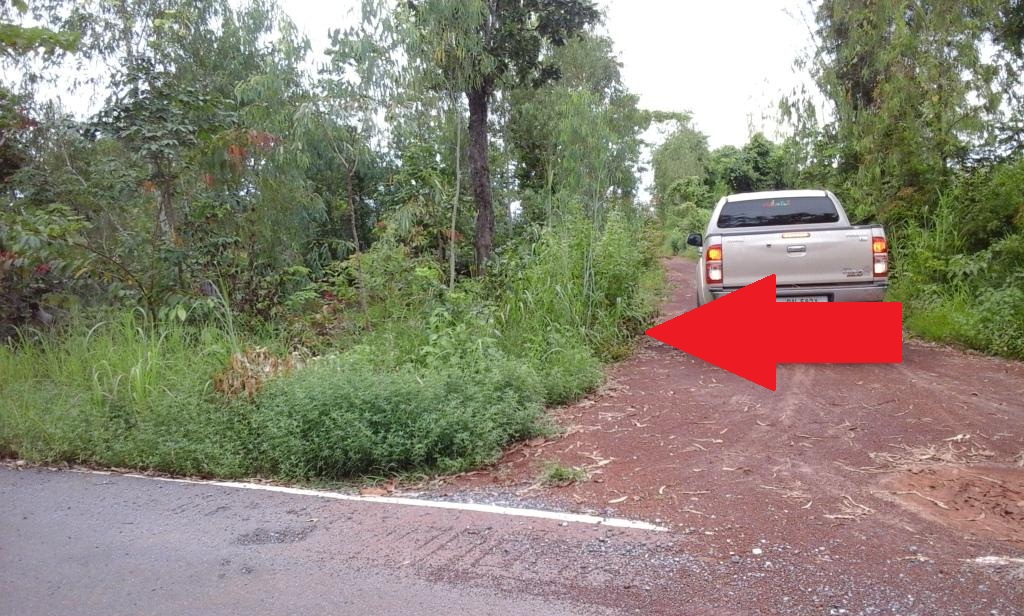 ขายที่ดิน 6-3-22 THB850,000 บ้านหินโงม สร้างคอม อุดร