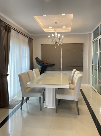 ขายบ้านเดี่ยวหมู่บ้าน Parkway Chalet รีโนเวทใหม่ ทำเลทอง  พร้อมอยู่ เขตมีนบุรี กรุงเทพ