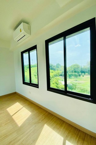 ขายอาคารตกแต่งสไตล์Modern Loft  ติดถนน ทำเลดี เจ้าของขายเอง อำเภอสันกำแพง จังหวัดเชียงใหม่ 