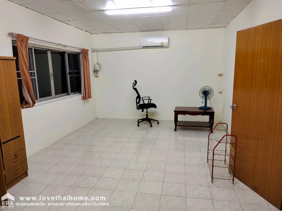 ขายตึกแถว ถนนลาดกระบัง ซอยฉลองกรุง พื้นที่48ตรว. ติดกับม.พระจอมเกล้าเจ้าคุณทหารลาดกระบัง ห่างจากสนามบินสุวรรณภูมิ เพียง 4.5 กม. เหมาะค้าขาย พร้อมกิจการห้องเช่านักศึกษา