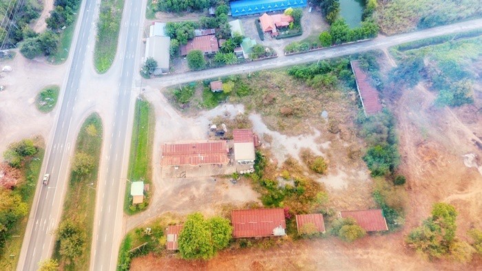 ขายที่ดิน ปักธงชัย โคราช ติดถนน 304 นครราชสีมา-กบินทร์บุรี ฝั่งเข้าตัวเมืองนครราชสีมา เจ้าของขายเอง