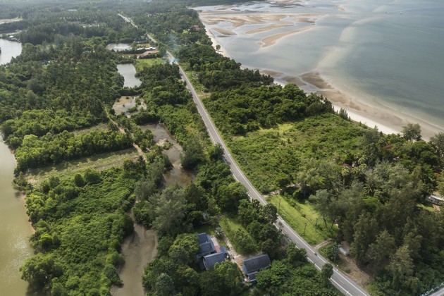 ขายที่ดินสวยติดทะเลอ่าวไทยเหมาะแก่การซื้อลงทุนสร้างบ้านพักตากอากาศ จ.ชุมพร