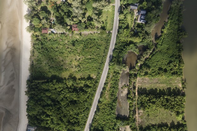 ขายที่ดินสวยติดทะเลอ่าวไทยเหมาะแก่การซื้อลงทุนสร้างบ้านพักตากอากาศ จ.ชุมพร