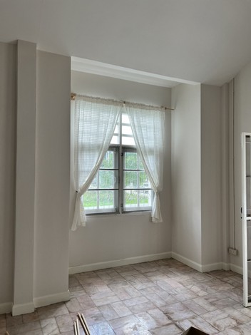 ให้เช่าบ้านปรับปรุงใหม่ในหมู่บ้านนาทองวิลล์หลังเซ็นเฟส ทำเลดี 