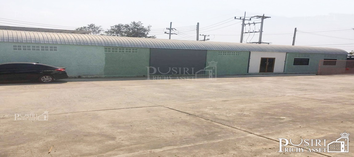 โรงงานสภาพใหม่ 2 ไร่เศษ ใกล้มอเตอร์เวย์ เบอร์ 7 ขาไปพัทยา ได้ทั้งผลิตและเก็บของ 1,440 ตร.ม. ในที่เดียว  KK4582S