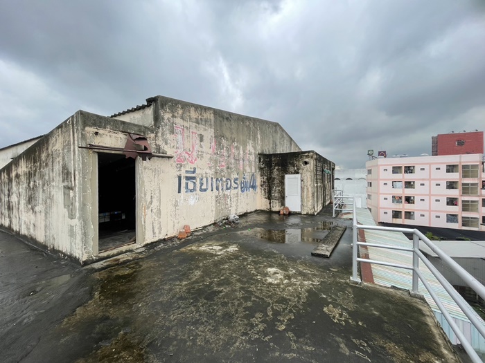 ขายอาคารขนาดกลาง 3 ชั้น 259 ตร.วา อ้อมใหญ่ สามพราน จอดรถได้ 30 คัน