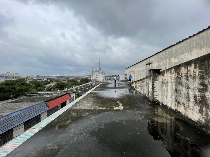 ขายอาคารขนาดกลาง 3 ชั้น 259 ตร.วา อ้อมใหญ่ สามพราน จอดรถได้ 30 คัน