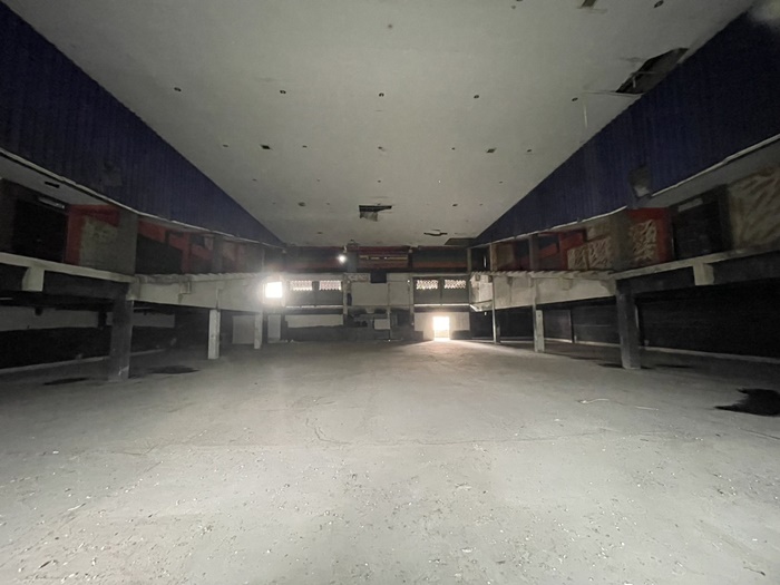 ขายอาคารขนาดกลาง 3 ชั้น 259 ตร.วา อ้อมใหญ่ สามพราน จอดรถได้ 30 คัน