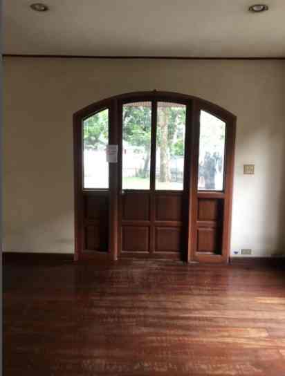 ขายที่ดินพร้อมบ้านตึก 2 ชั้น ทำเลดี ร่มรื่น แขวง จันทรเกษม เขต จตุจักร กรุงเทพมหานคร 