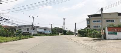 โกดังเช่า 230 วา ราคาเบาๆ แค่เดือนละ 38,000 ใกล้กับเพชรเกษมมาก วางของหนักได้เยอะ เทพื้นให้ใหม่ รับได้ถึง 3 ตัน - KK2966R