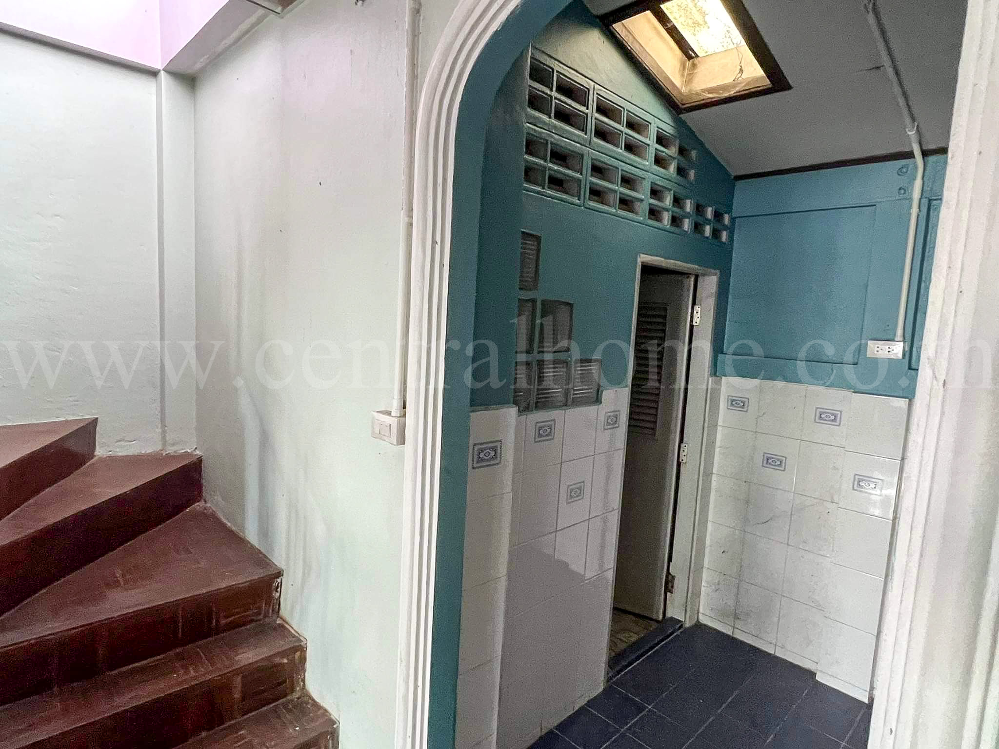 ทาวน์เฮ้าส์ 2 ชั้น หมู่บ้าน ปากเกร็ด วิลเล็จ ติวานนท์ รีโนเวท พร้อมอยู่