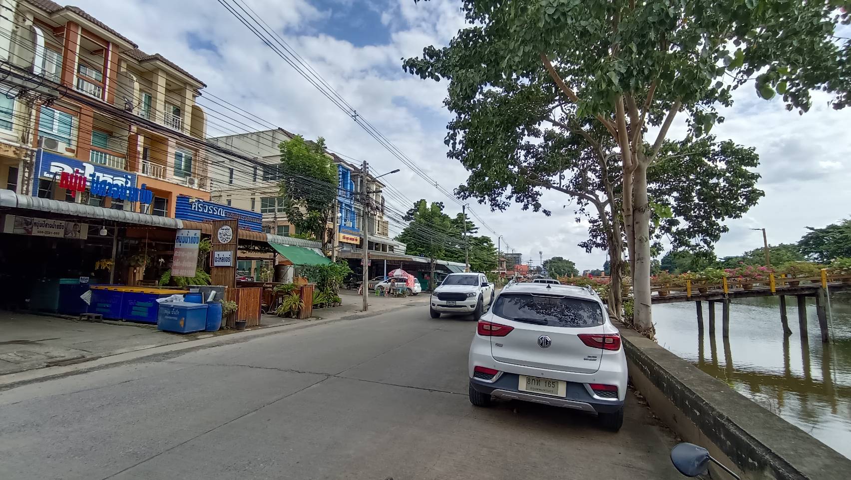 ขายอาคารพาณิชย์ 3.5 ชั้น หมู่บ้านกลอรี่เฮ้าส์ ใกล้ตลาดไท ซอยแมนอัตตั้น 