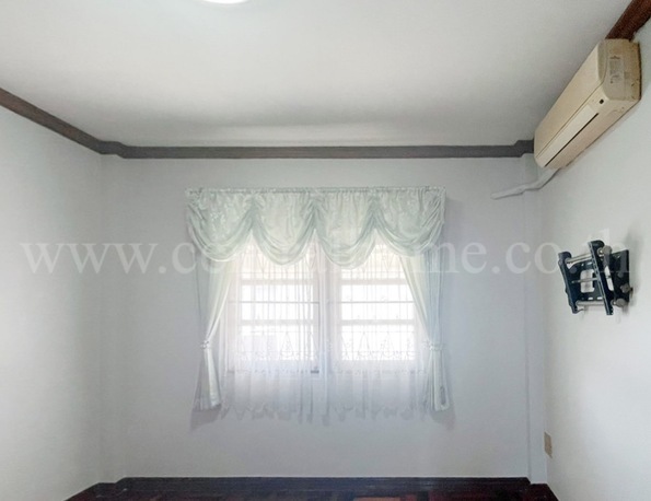 บ้านเดี่ยว ชมฟ้า-วรางกูล คลอง 2 หลังมุม