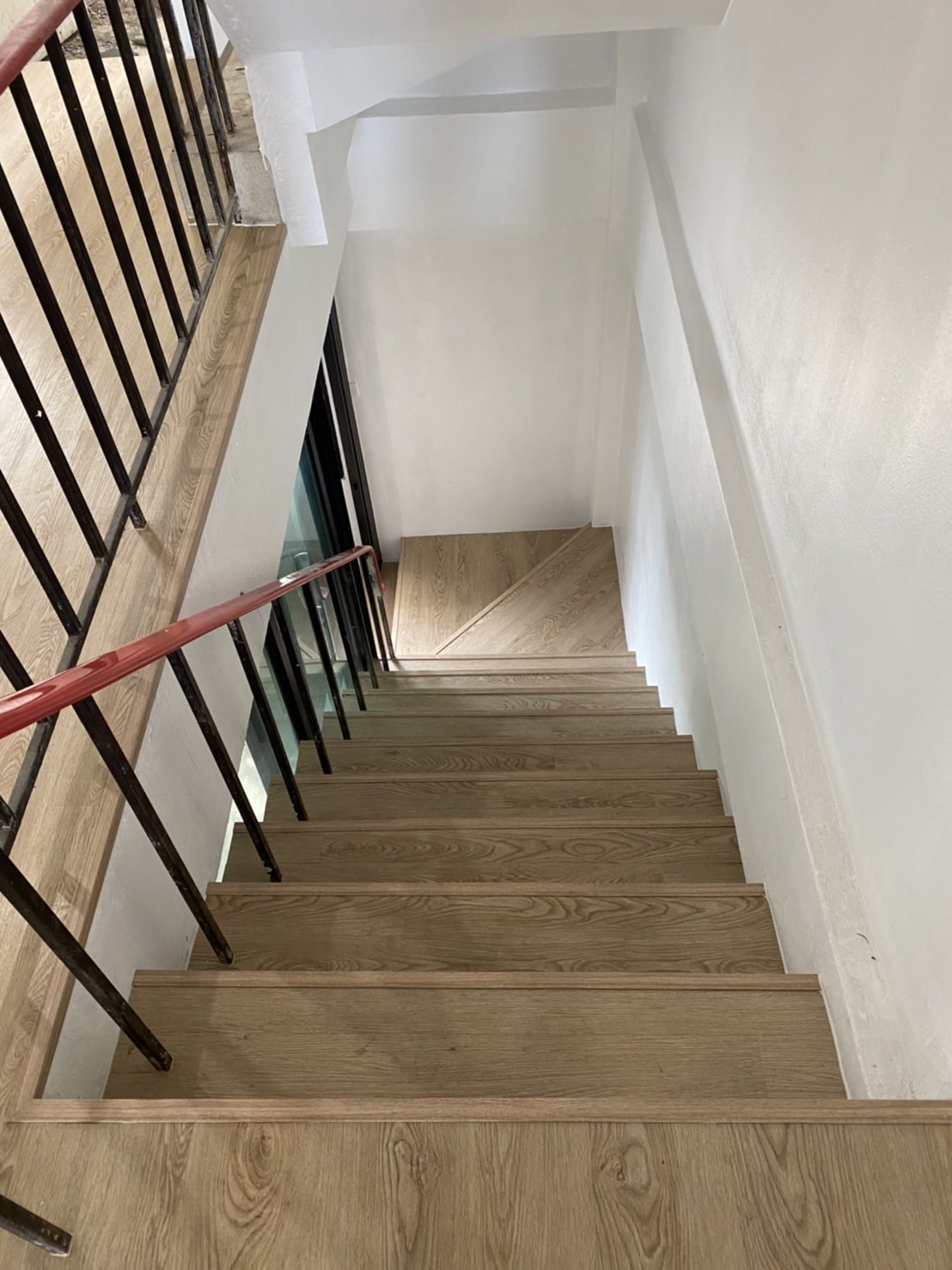 ขายด่วน อาคารพาณิชย์พร้อมผู้เช่า ทำเลดี ใกล้เทศบาลใหม่ อำเภอเมือง นครปฐม